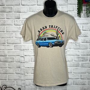 ‘Road Trippin’ Short Sleeve Tee Tshirt Shirt Size Medium